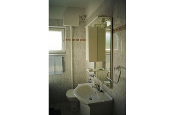 Croazia Privát Baška Voda, Esterno